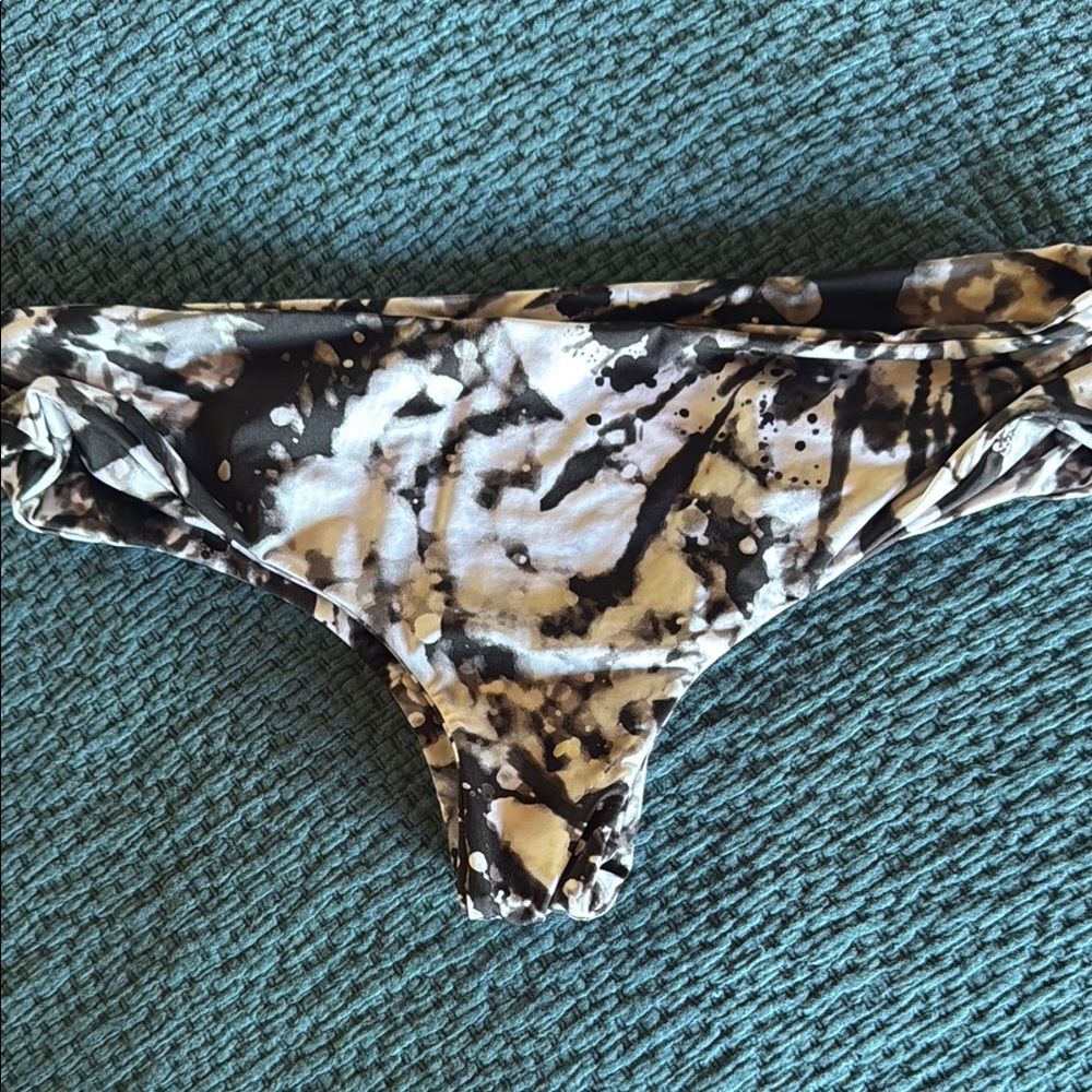 MAI Underwear Black and White Tie-Dye Everyday Bikini Bottom - Picture 3 of 4